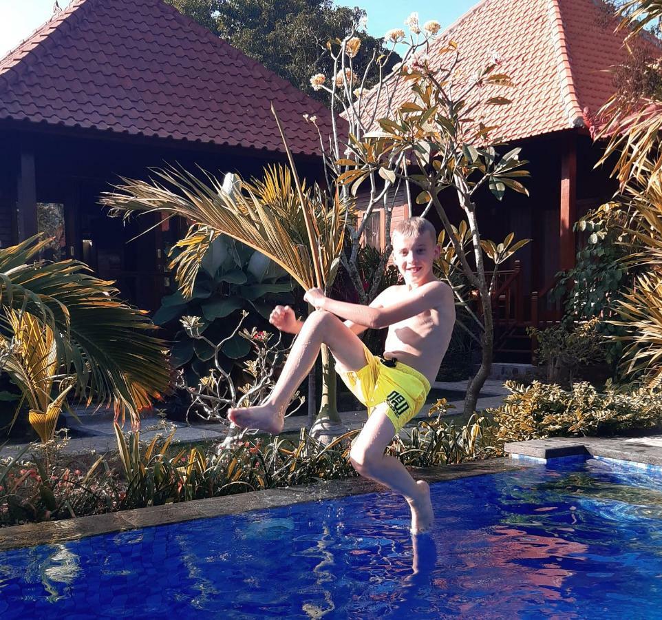 Pattri Garden Lembongan Hotel Exterior photo